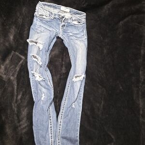 Stylish Distressed Skinny Jeans in Blue